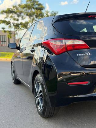 HYUNDAI HB20 1.6 COMFORT PLUS 16V FLEX 4P AUTOMÁTICO